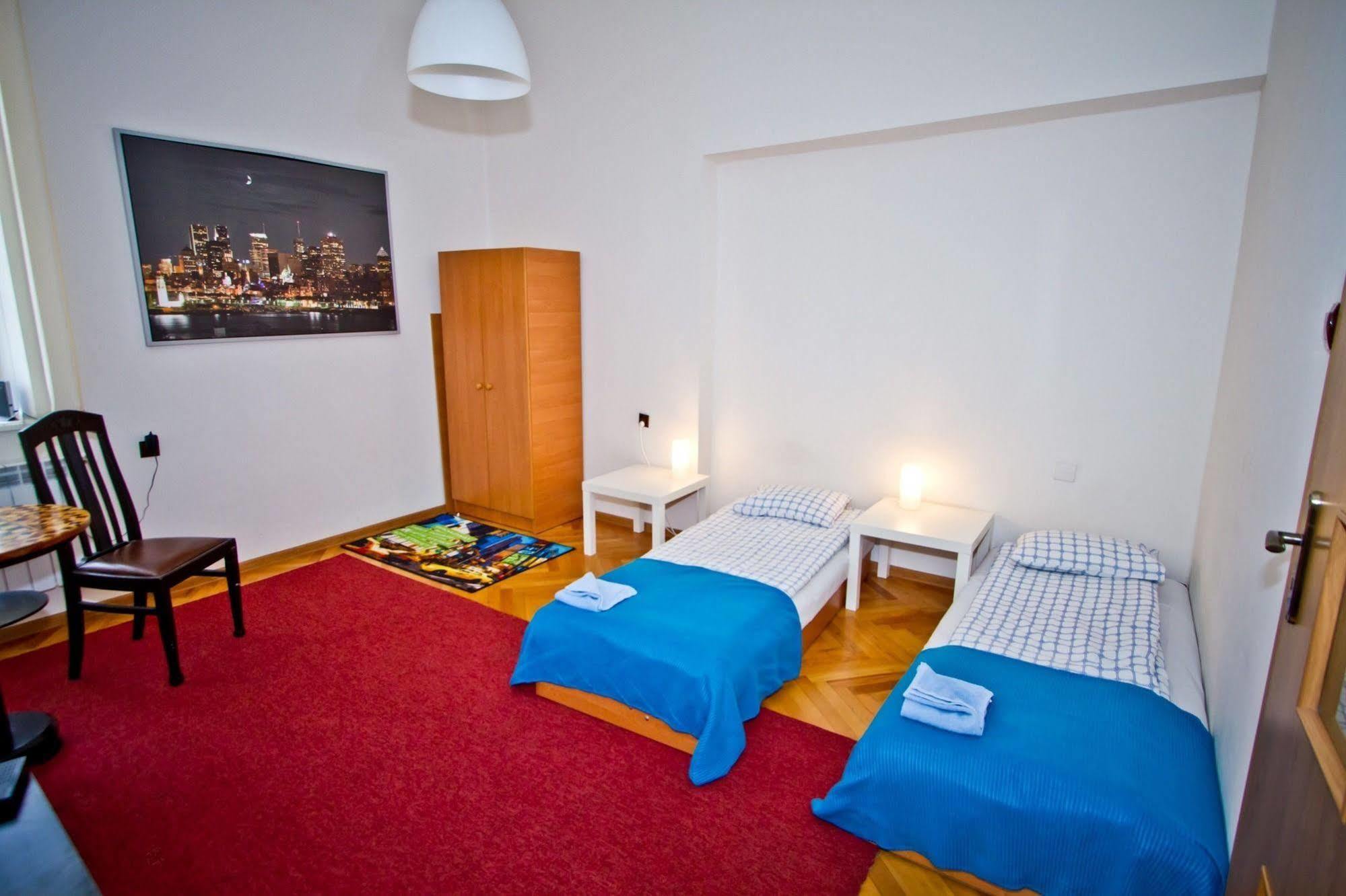 B Movie Guest Rooms Kraków Zewnętrze zdjęcie